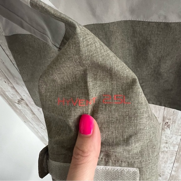 The North Face Gray Hyvent Waterproof Jacket XS - Picture 3 of 4